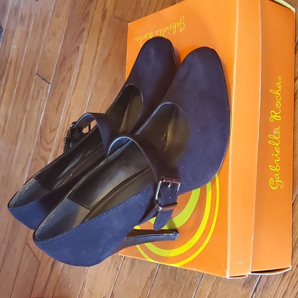 Gabriella Rocha - Picture 2 of 8